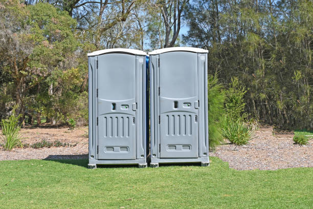 Best Deluxe Portable Toilet Rental  in Shorewood, IL